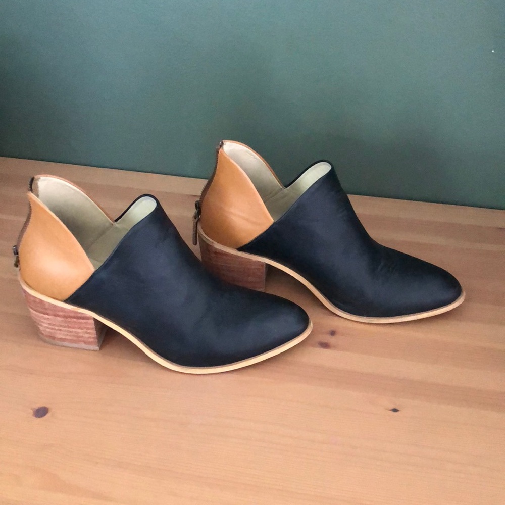 Sseko two tone booties